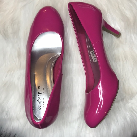 pink round toe pumps